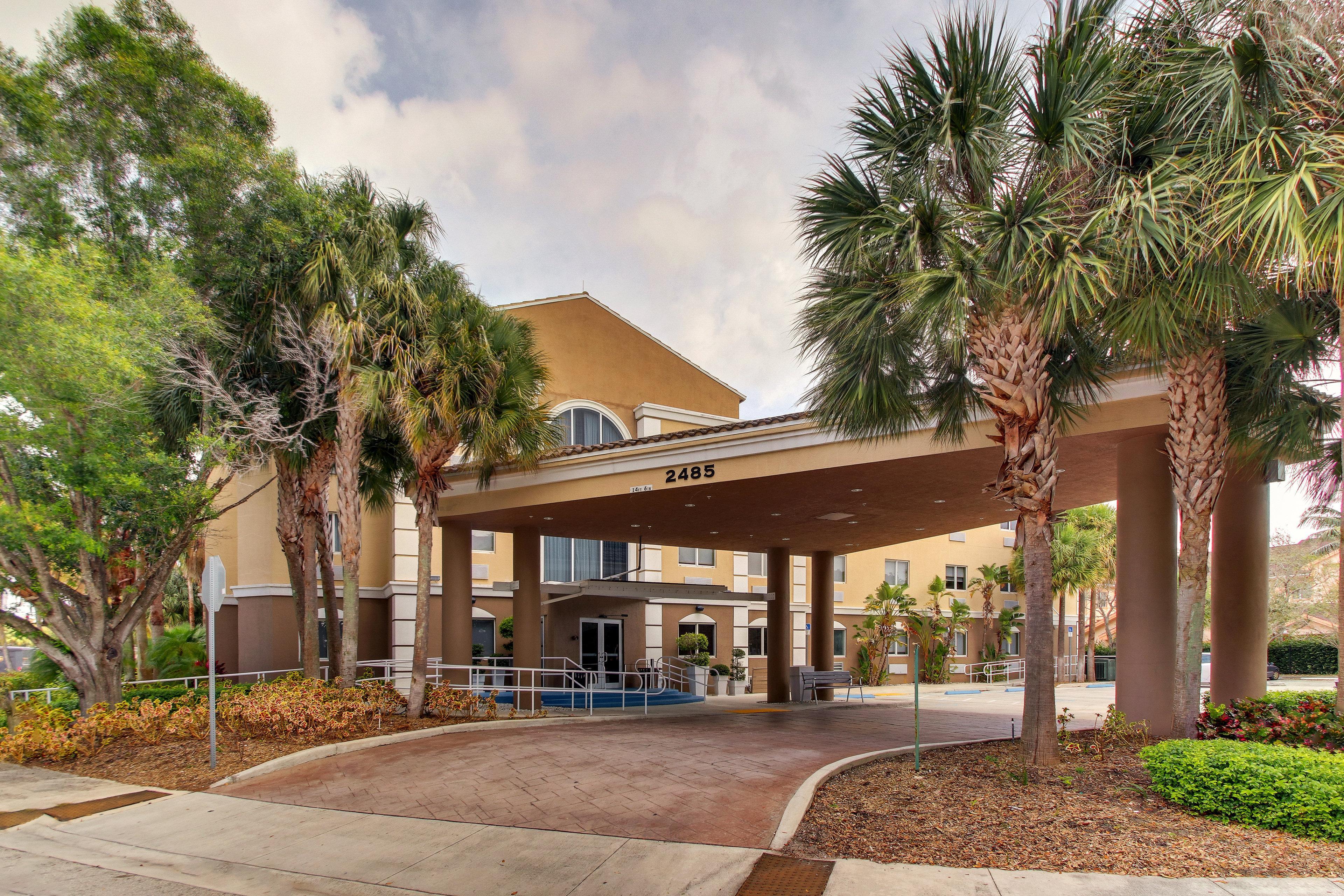 Holiday Inn Express West Palm Beach Metrocentre By Ihg Екстериор снимка