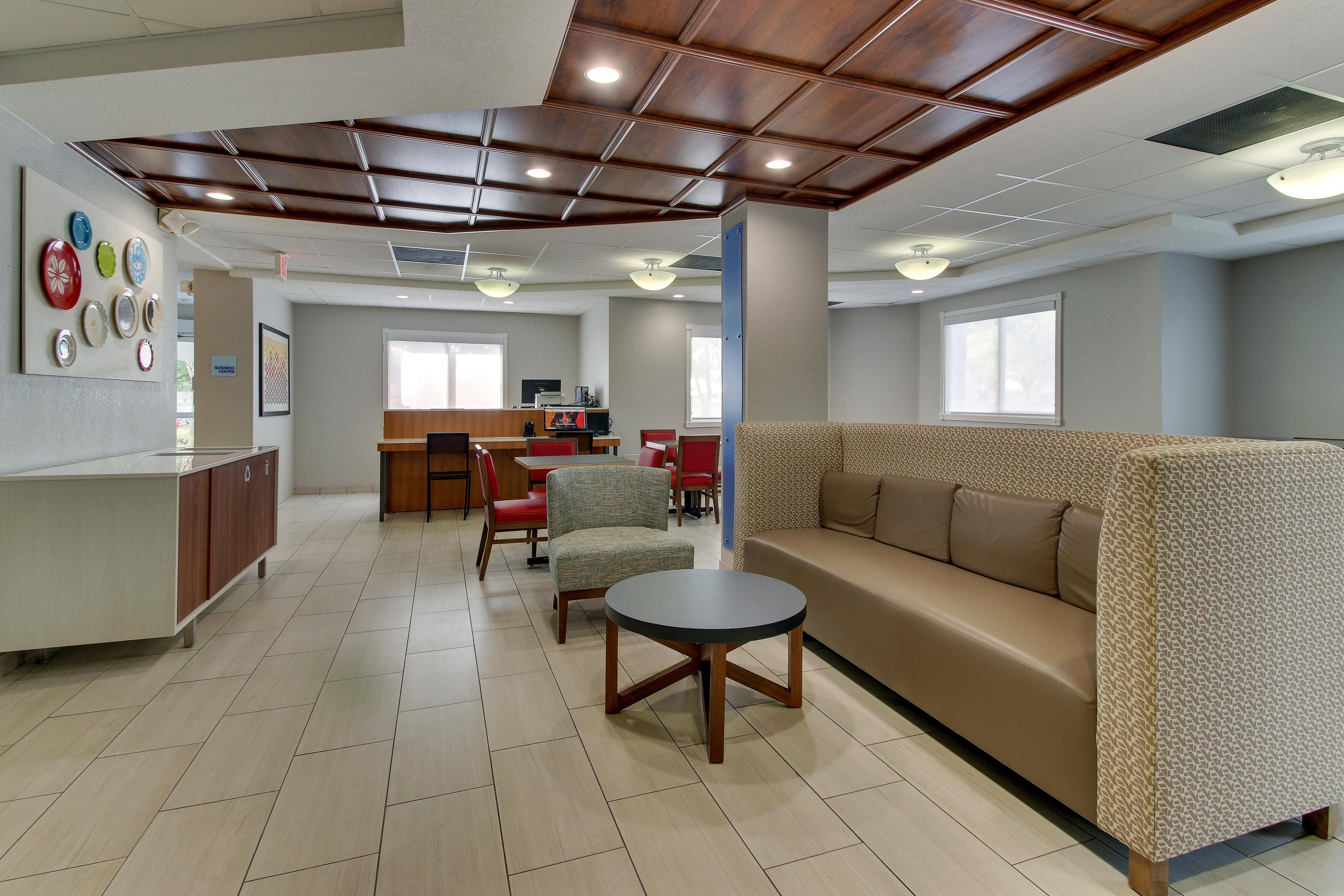 Holiday Inn Express West Palm Beach Metrocentre By Ihg Екстериор снимка
